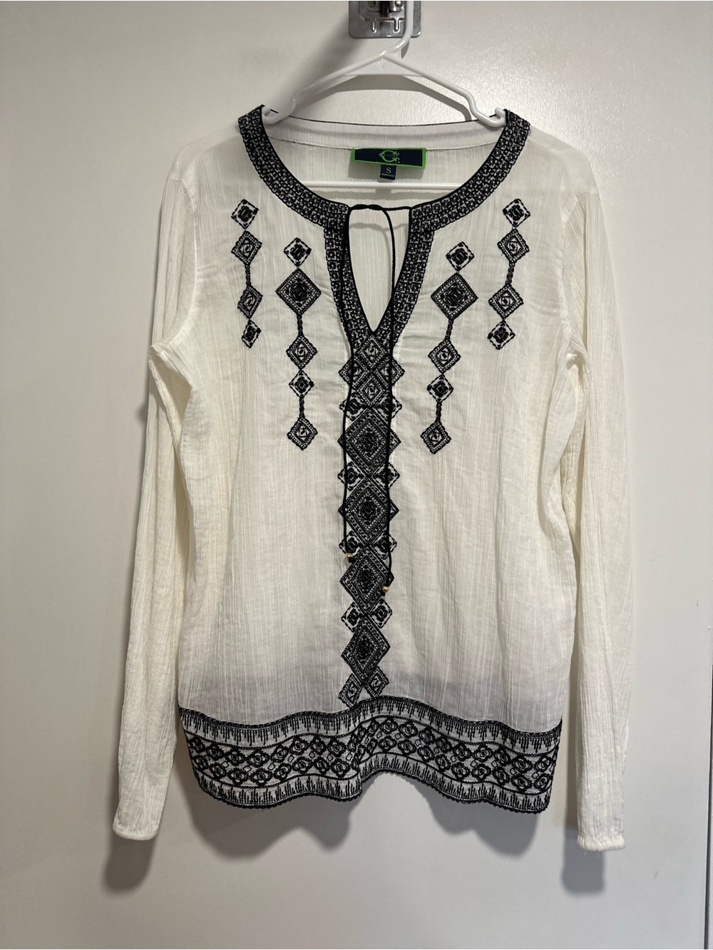 C Wonder Sz: S Boho White Cotton Black Geometric Embroidered Detail Tunic Top.
